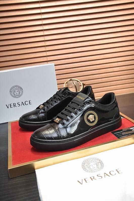 Versace Men's Shoes 675